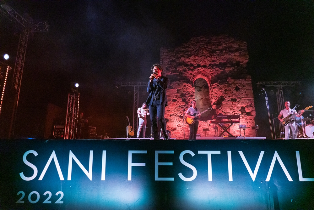 jack-savoretti-1.jpg