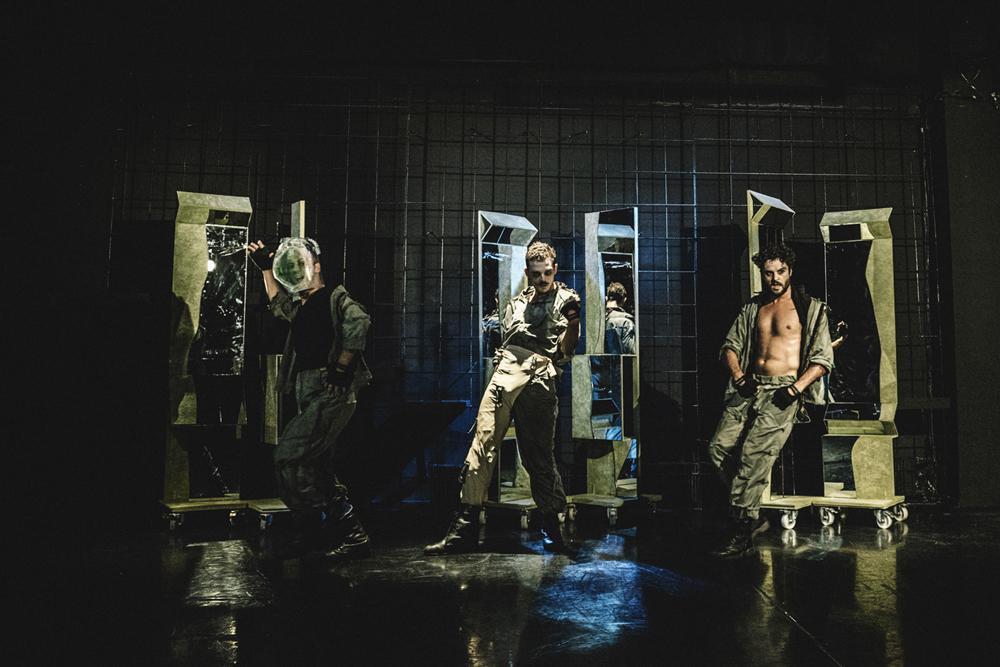 ΕπιστροφήΣτοΣπίτι6