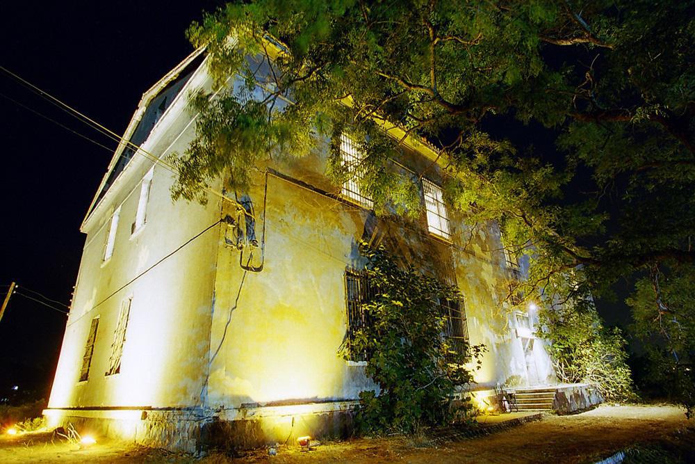 Κοιτώνες πρώην Στρατοπέδου Κόδρα