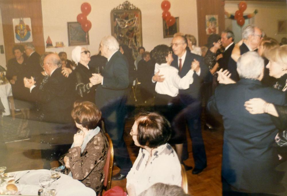 Λέσχη πρόσωπα (10)