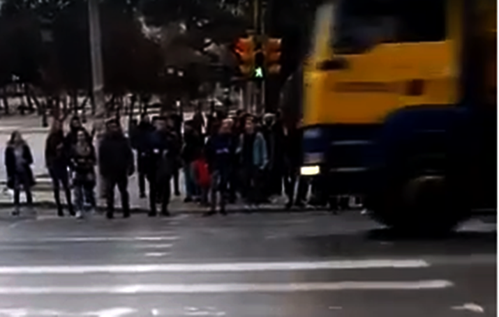 παραβίαση διάβασης πεζών