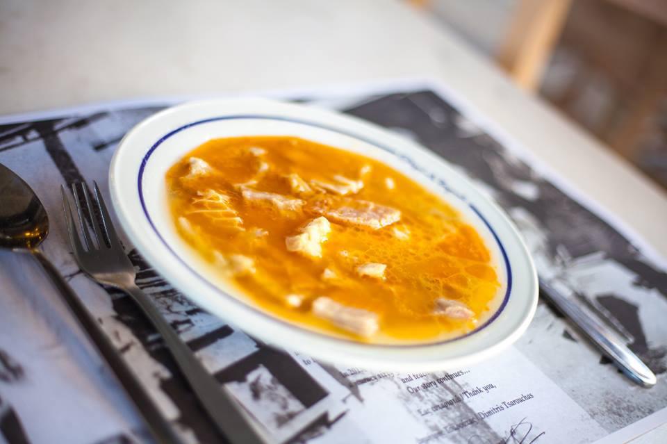 τσαρουχάς 4