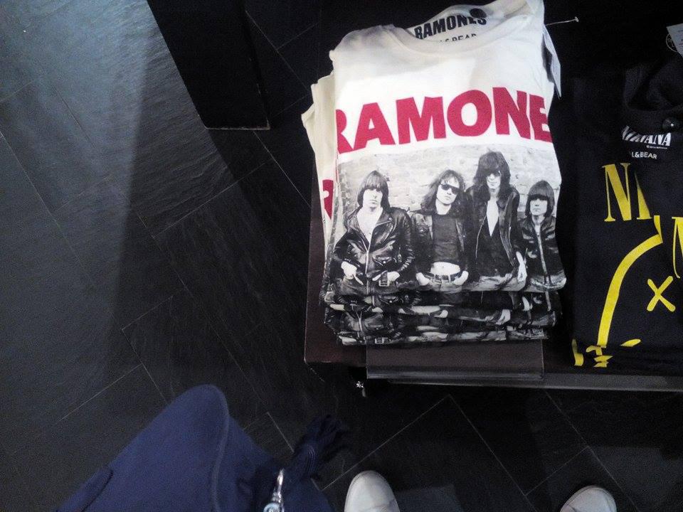 12053189_481566698690749_1171707459_n