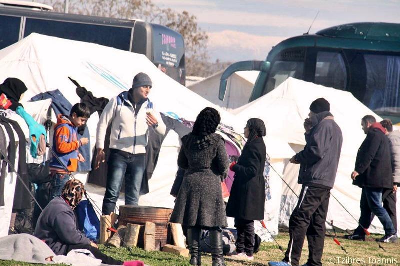 12767903_1099690376718125_1441116953_o