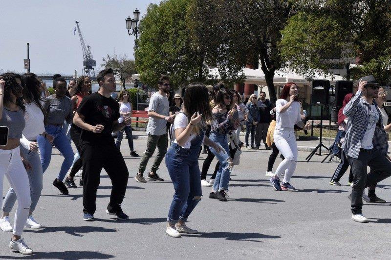 18109653_1038713062896847_1787156787_n