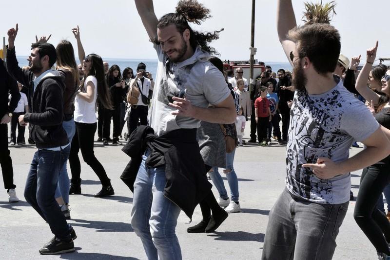 18136885_1038713052896848_1285309017_n