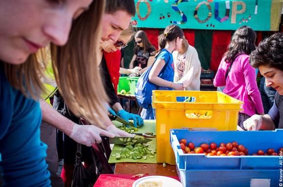 20140401-brussel-feeding-the-5000-10.jpg 20140401-brussel-feeding-the-5000-10.jpg