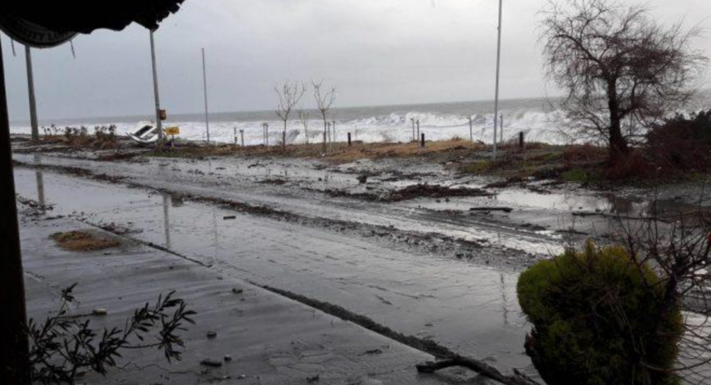 έφυγε-ολόκληρο-σπίτι-απόψε-από-κατολί-292877