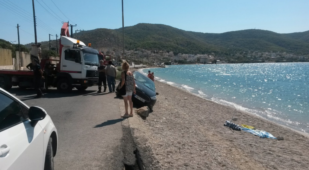 γυναίκα-έπεσε-με-το-αυτοκίνητο-της-στη-336104