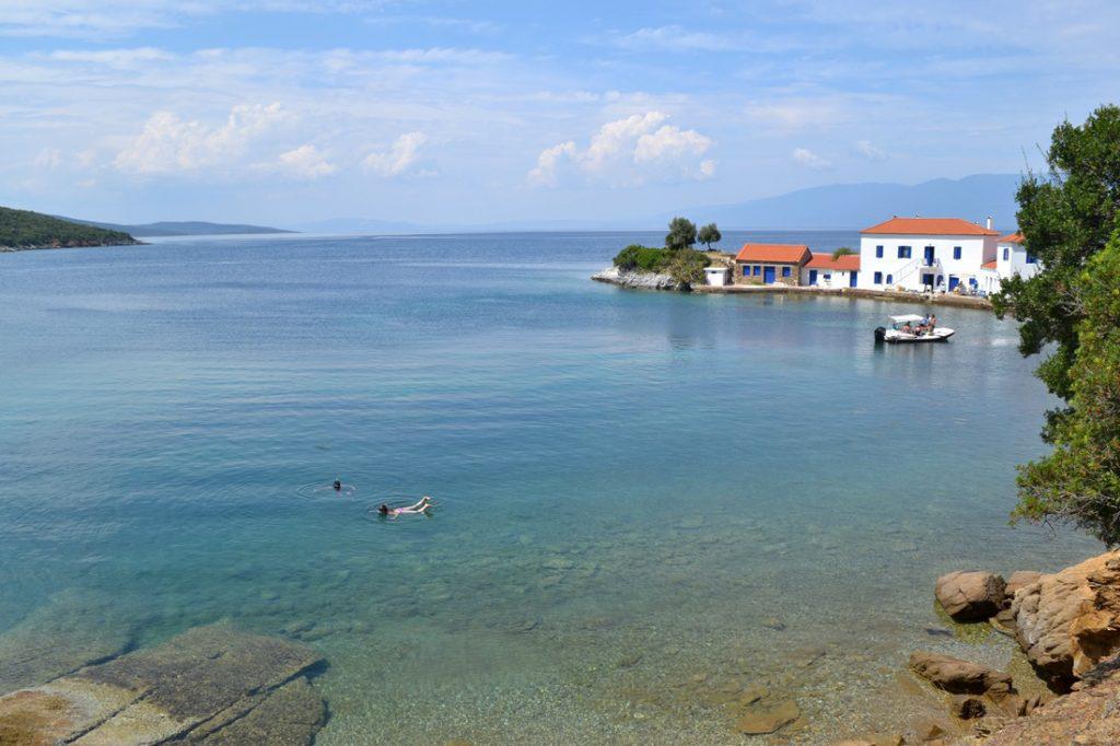 στις-μυστικές-παραλίες-του-πηλίου-με-θ-351669