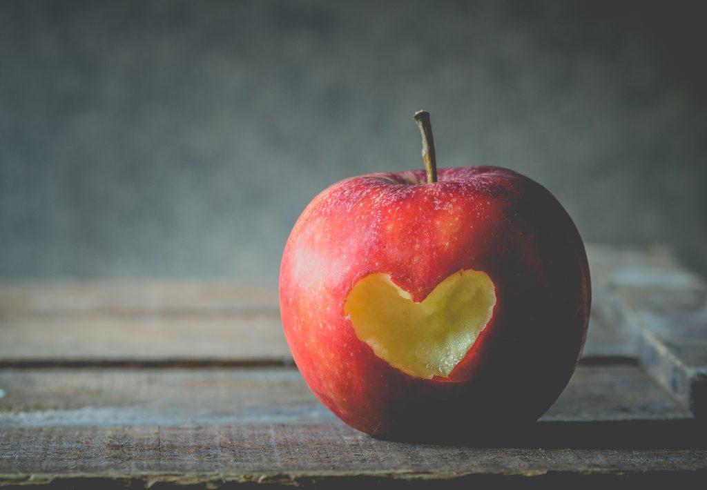 μήλο-my-love-5-λόγοι-για-να-το-βάλεις-στο-καθημ-363753