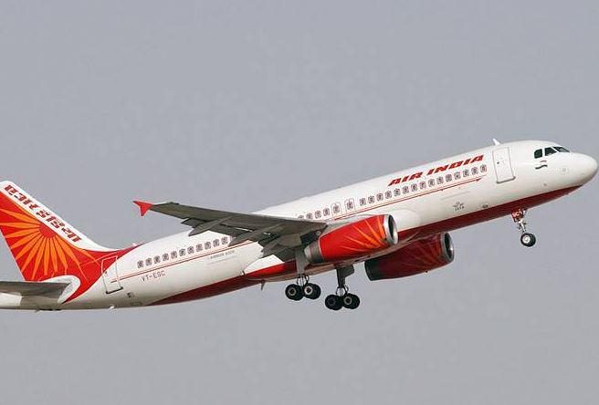 αεροσυνοδός-της-air-india-έπεσε-από-το-αεροπλ-368748