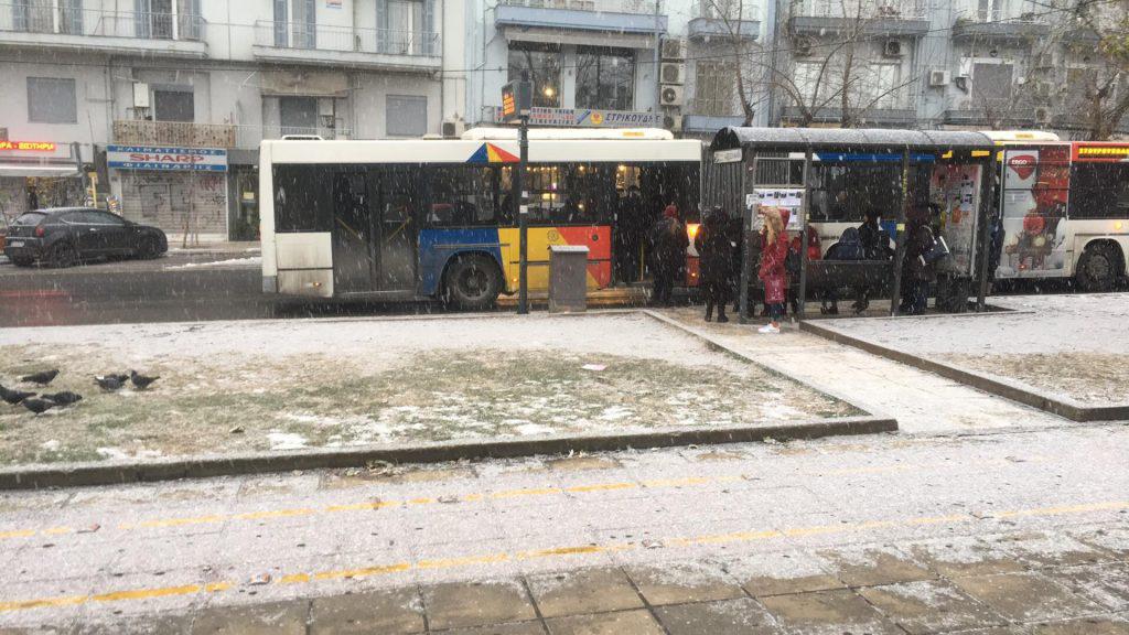 τωρα-ξεκίνησε-να-χιονίζει-στο-κέντρο-θ-397251