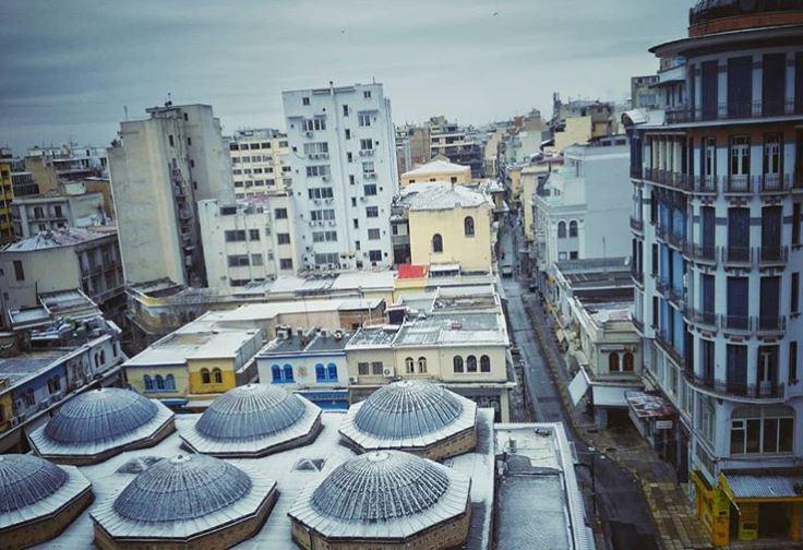 η-θεσσαλονίκη-υποδέχτηκε-το-χιόνι-στο-in-395421
