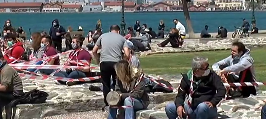live-η-διαμαρτυρία-καλλιτεχνών-στον-λευκ-592060