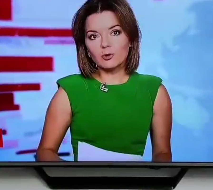 παρουσιάστρια