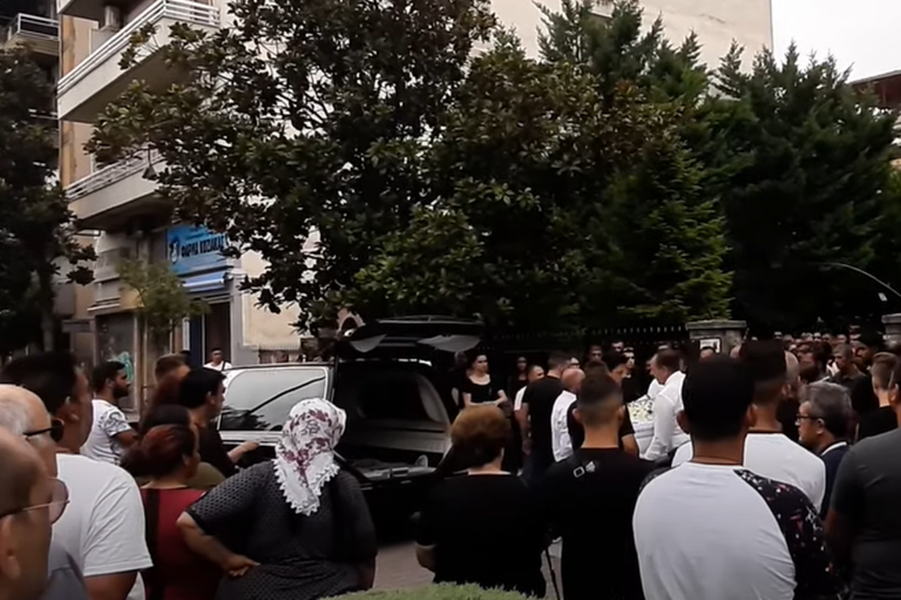 16χρονη κηδεια