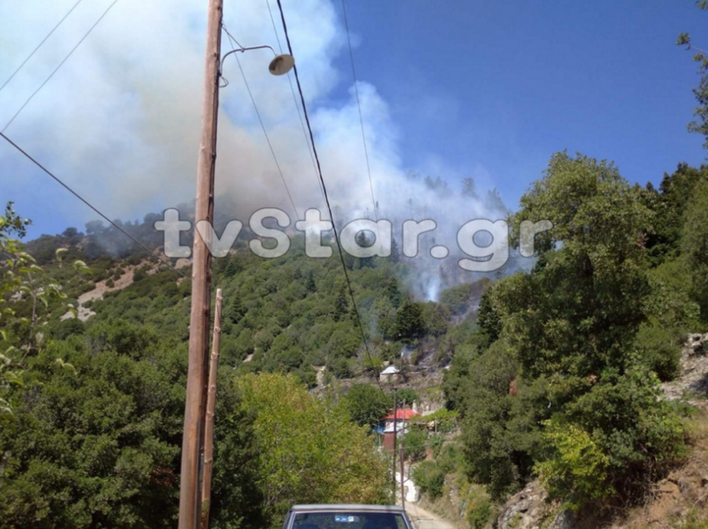 φωτιά-στην-περιοχή-δερμάτι-του-δήμου-κ-653576