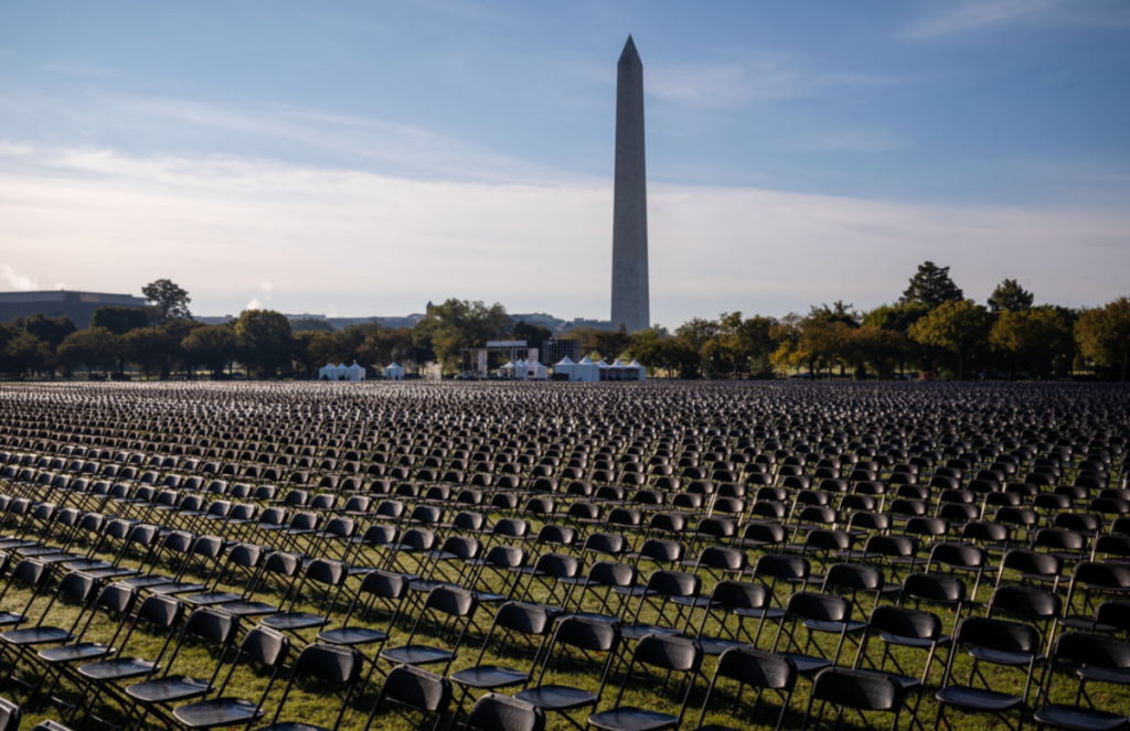 χιλιάδες-άδειες-καρέκλες-στήθηκαν-γι-667204