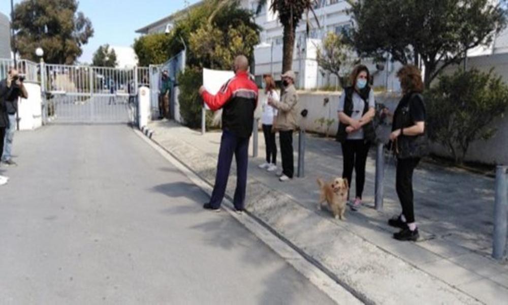 εκδήλωση διαμαρτυρίας 2