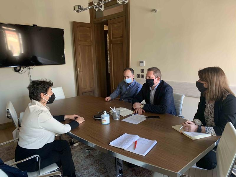 μαλαμα συνάντηση 1