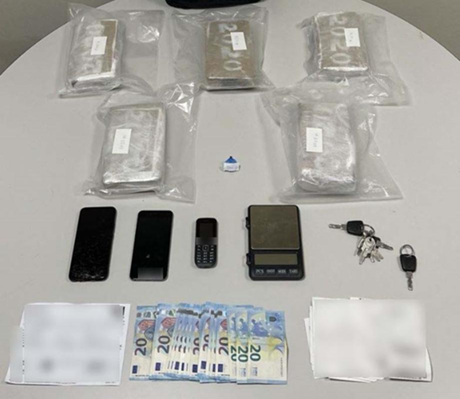 2021-05-01 ΦΩΤΟ ΝΑΡΚΩΤΙΚΑ