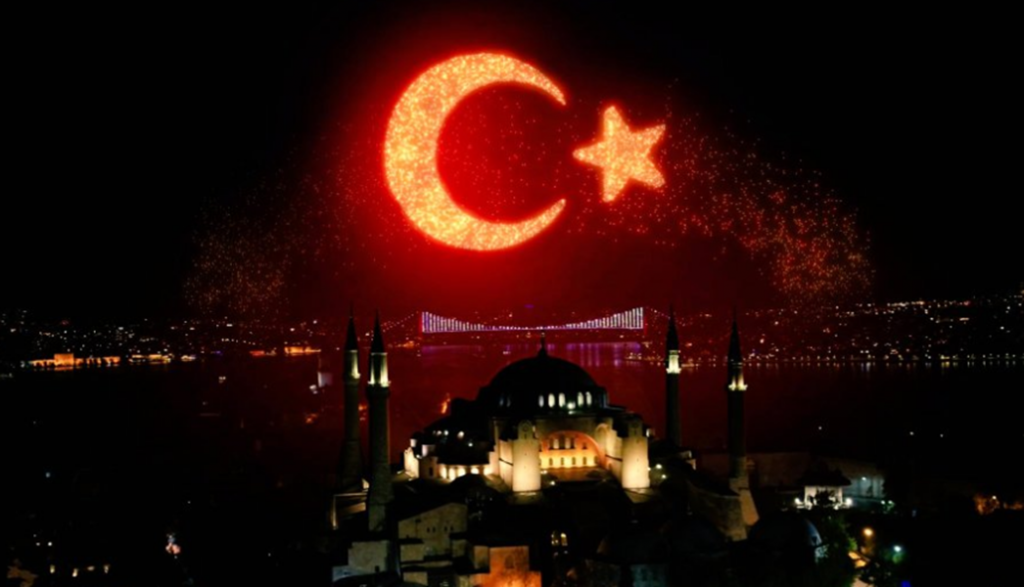 τουρκία-έστησε-κακόγουστο-σόου-για-τα-5-766494