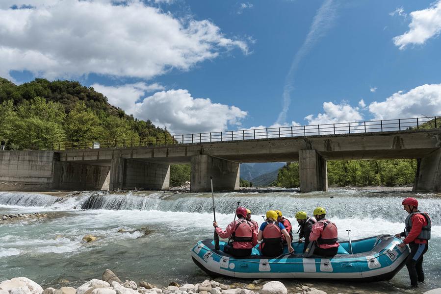 rafting aracthos