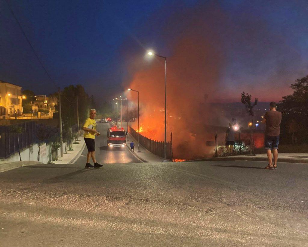 εικονεσ-φωτιά-σε-οχήματα-του-δήμου-νεά-798053