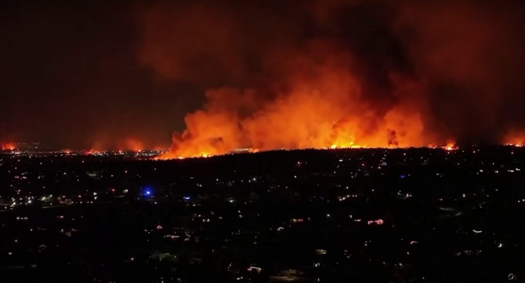 κολοράντο-οι-πυρκαγιές-σβήνουν-χάρη-σ-865525