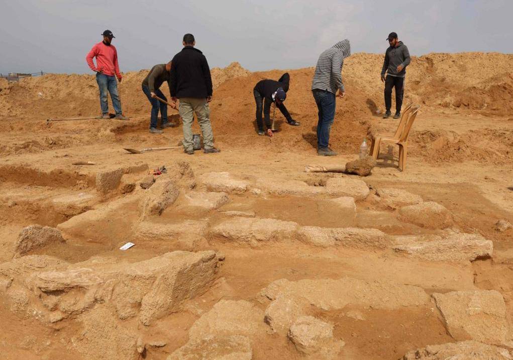 ανακαλύφθηκαν-31-ρωμαϊκοί-τάφοι-σε-εργο-886440