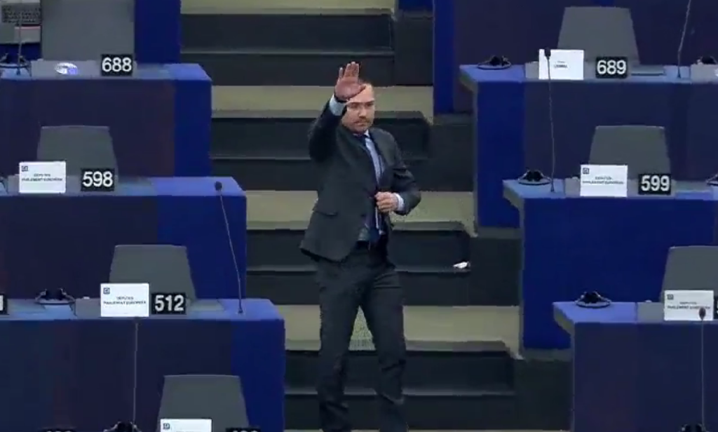 ευρωκοινοβούλιο-ναζιστικός-χαιρετι-884629