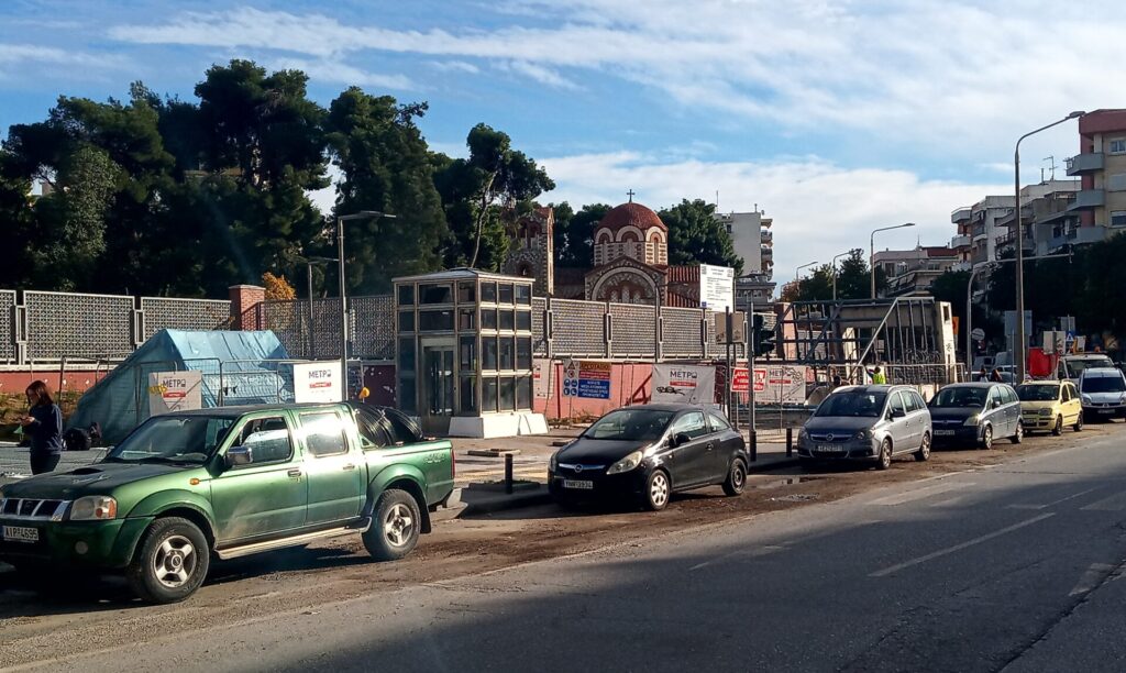 ορφανό-από-χώρους-στάθμευσης-το-μετρό-938814