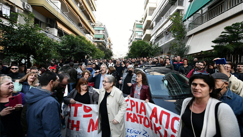 η-ελ-ασ-λέει-οτι-δεν-άσκησε-βία-κατά-της-938735