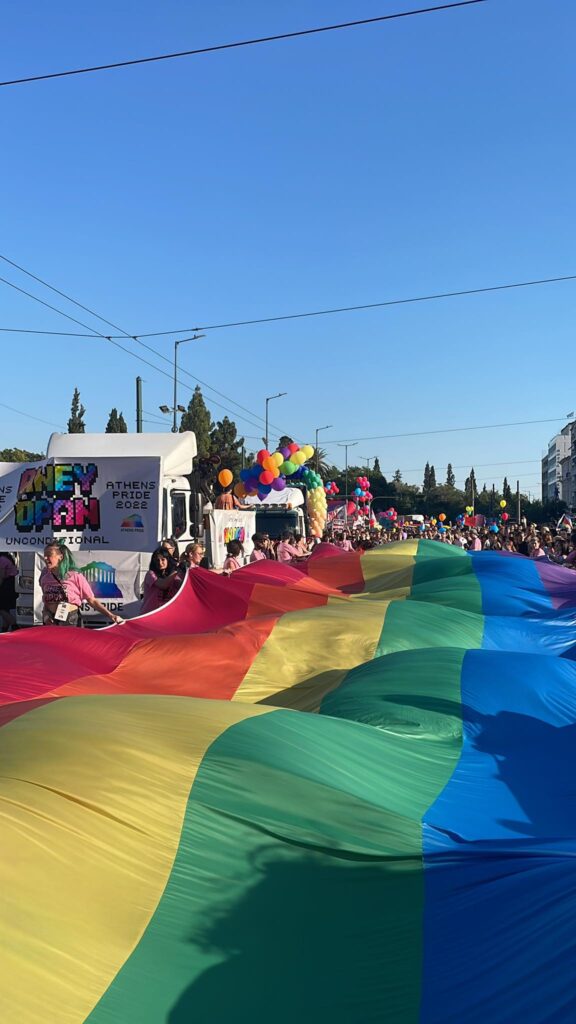 εικονεσ-η-αθήνα-περπατά-στο-δρόμο-της-π-904567