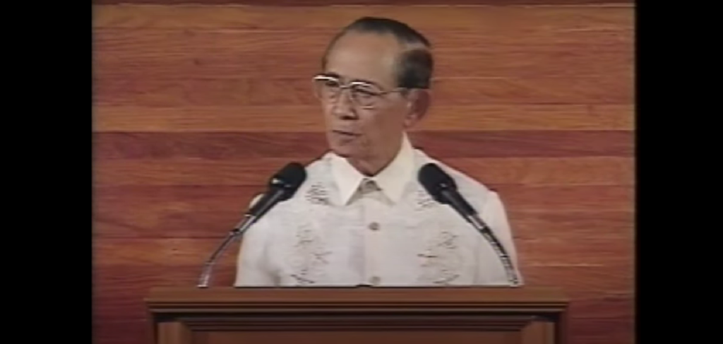 πέθανε-ο-πρώην-πρόεδρος-των-φιλιππίνω-906789