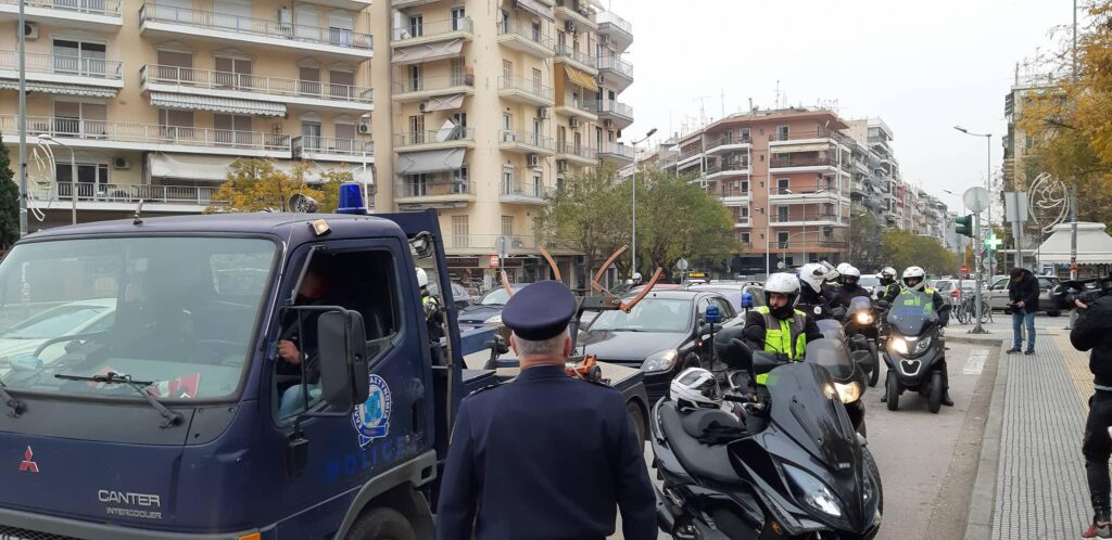 θεσσαλονίκη-σε-κλοιό-αστυνομικών-και-898762