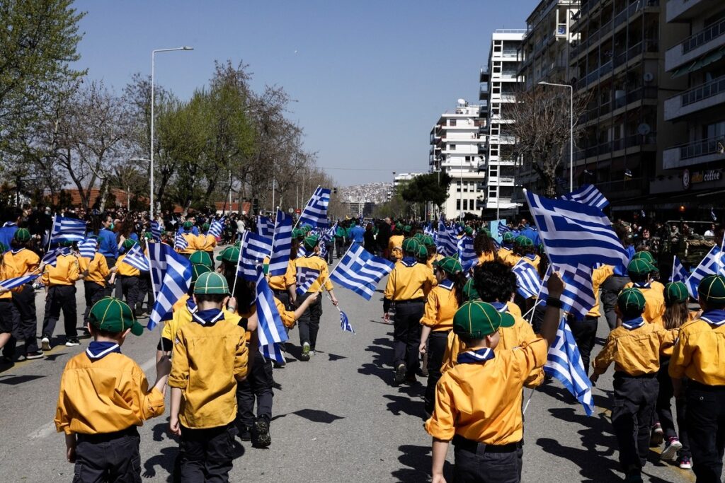 θεσσαλονίκη-σήμερα-η-μαθητική-παρέλα-931623