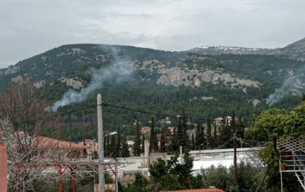 φωτιά-στους-πρόποδες-της-πάρνηθας-902811