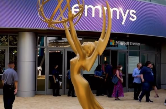 οι-νικητές-των-τηλεοπτικών-βραβείων-emmy-2022-928975