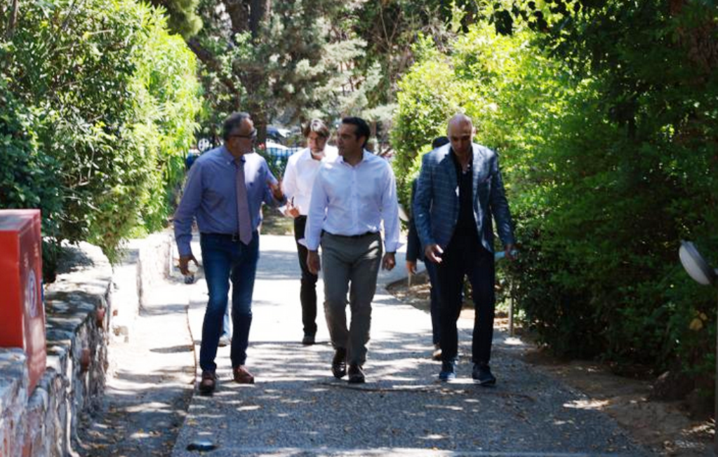 ο-α-τσίπρας-διαπιστώνει-κενά-στην-αντι-905792