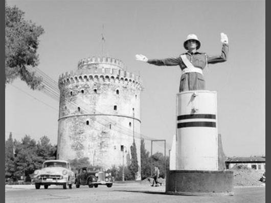 η-πόλη-που-τρολάρει-διαρκώς-τον-εαυτό-τ-954220