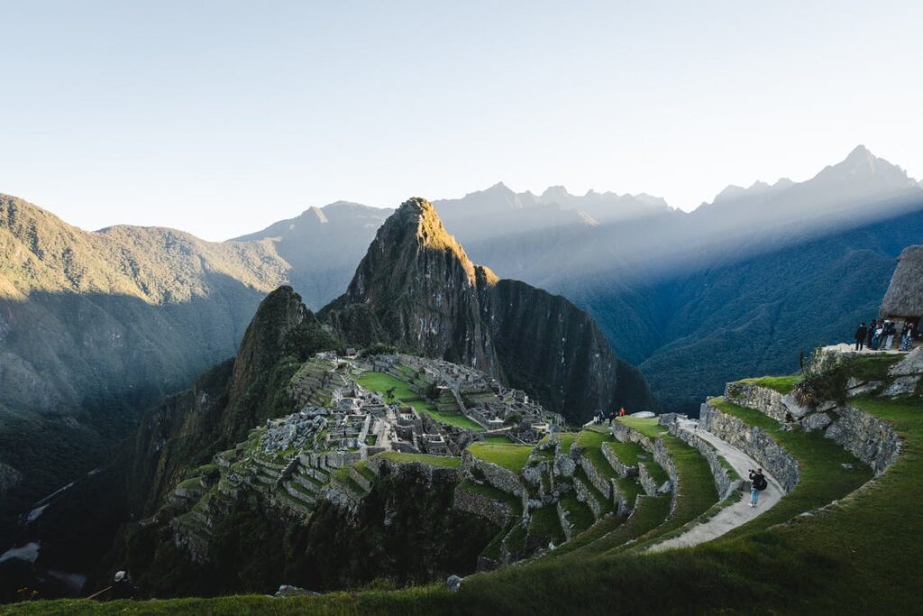 περού-αναχωρούν-οι-200-τουρίστες-που-είχ-949953