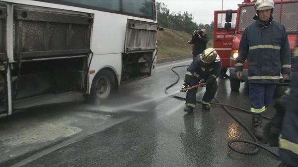 θεσσαλονίκη-φωτιά-σε-λεωφορείο-που-με-944566