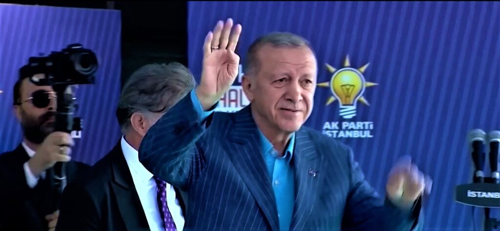 εκλογές-στην-τουρκία-καθαρή-νίκη-του-ρ-1013196