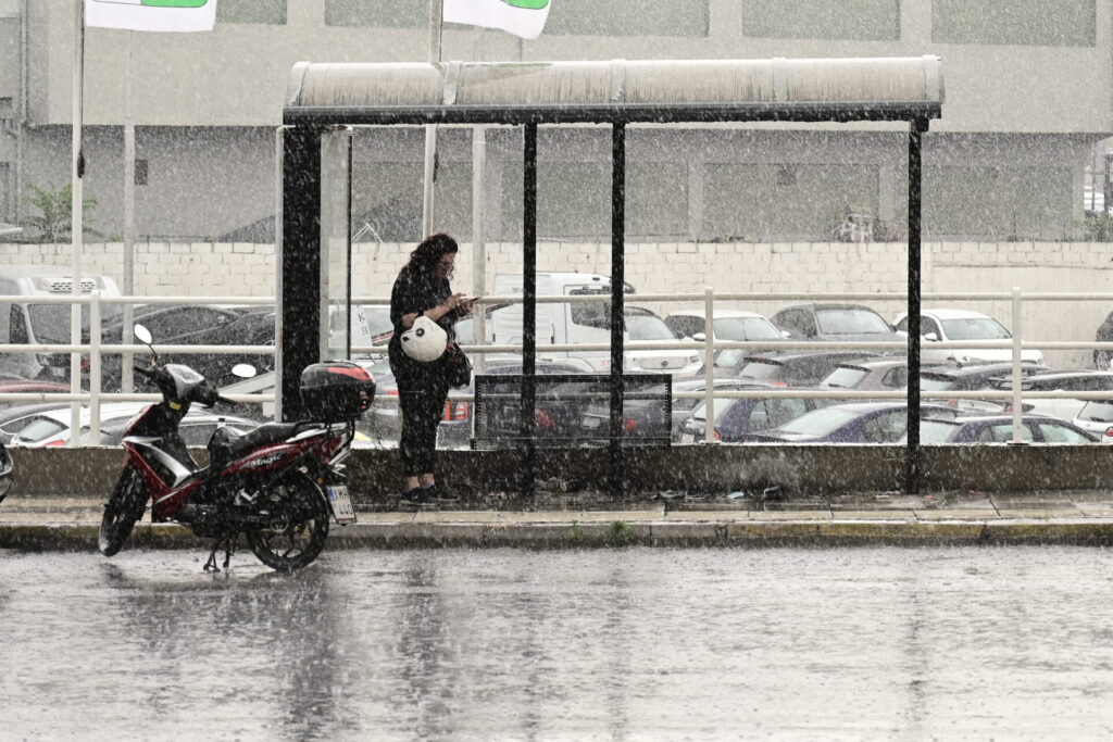 έρχονται-βροχές-και-καταιγίδες-το-από-1037872