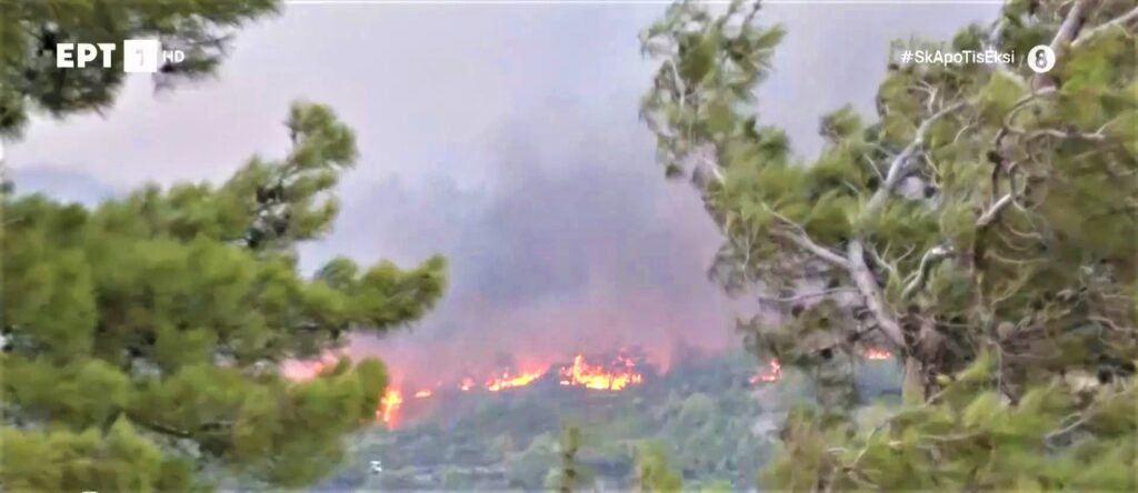 πυρκαγιά-στη-ρόδο-εκκενώνονται-δύο-ακ-1035829