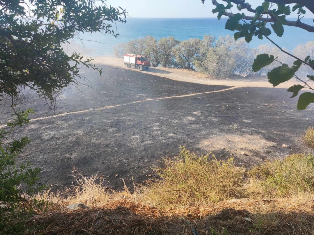 ηράκλειο-σε-εξέλιξη-πυρκαγιά-στο-καστ-1033480