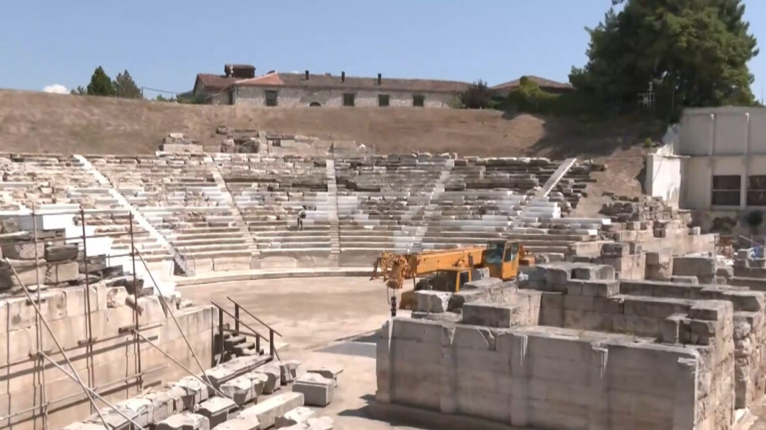 σενάρια-μεσαίωνα-στο-αρχαίο-θέατρο-λά-1045900