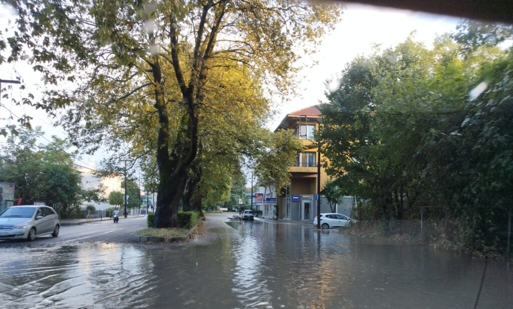 πλημμύρισαν-οι-δρόμοι-στα-ιωάννινα-1058262